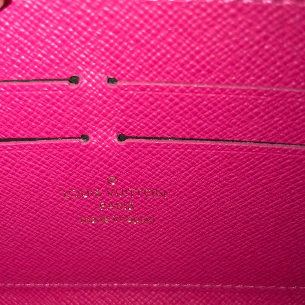 Louis Vuitton Limited Edition Wallet - Picture 4 of 8